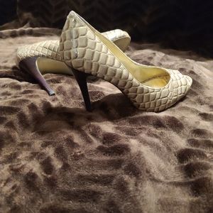 Nine West Liatiso Croc Embossed Heel